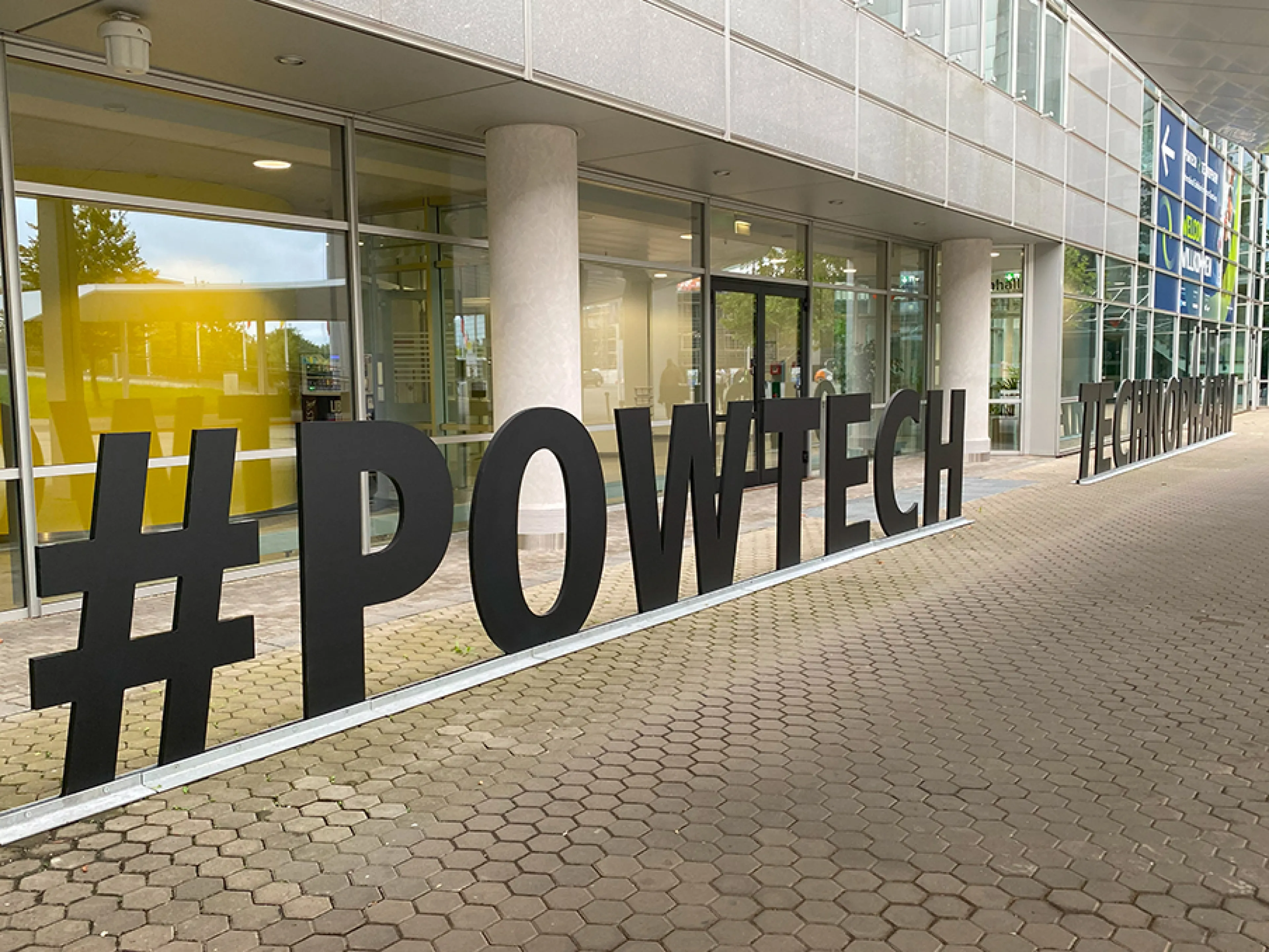 Parallel zur Powtech Technopharma fand die Fachpack 2025 statt. Das Messeduo lockte rund 72.000 Interessierte nach Nürnberg