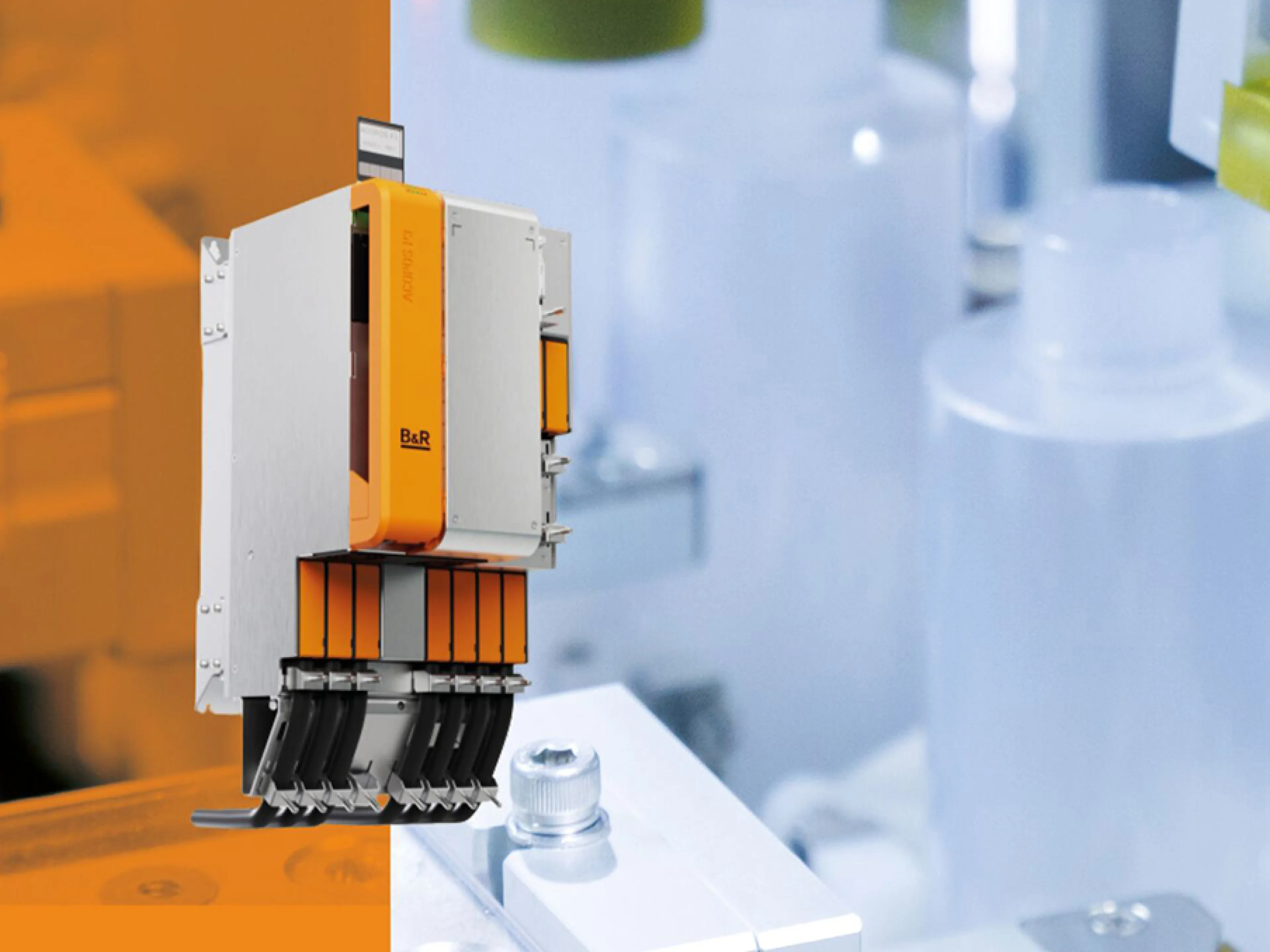 Automatisierung für die Kreislaufwirtschaft: Der neue „ACOPOS P3“ mit zwei Achsen liefert bis zu 60 Prozent mehr Leistung bei 50 Prozent weniger Platzbedarf und sorgt so für Geschwindigkeit und hohe Kompaktheit in der Kunststoffproduktion