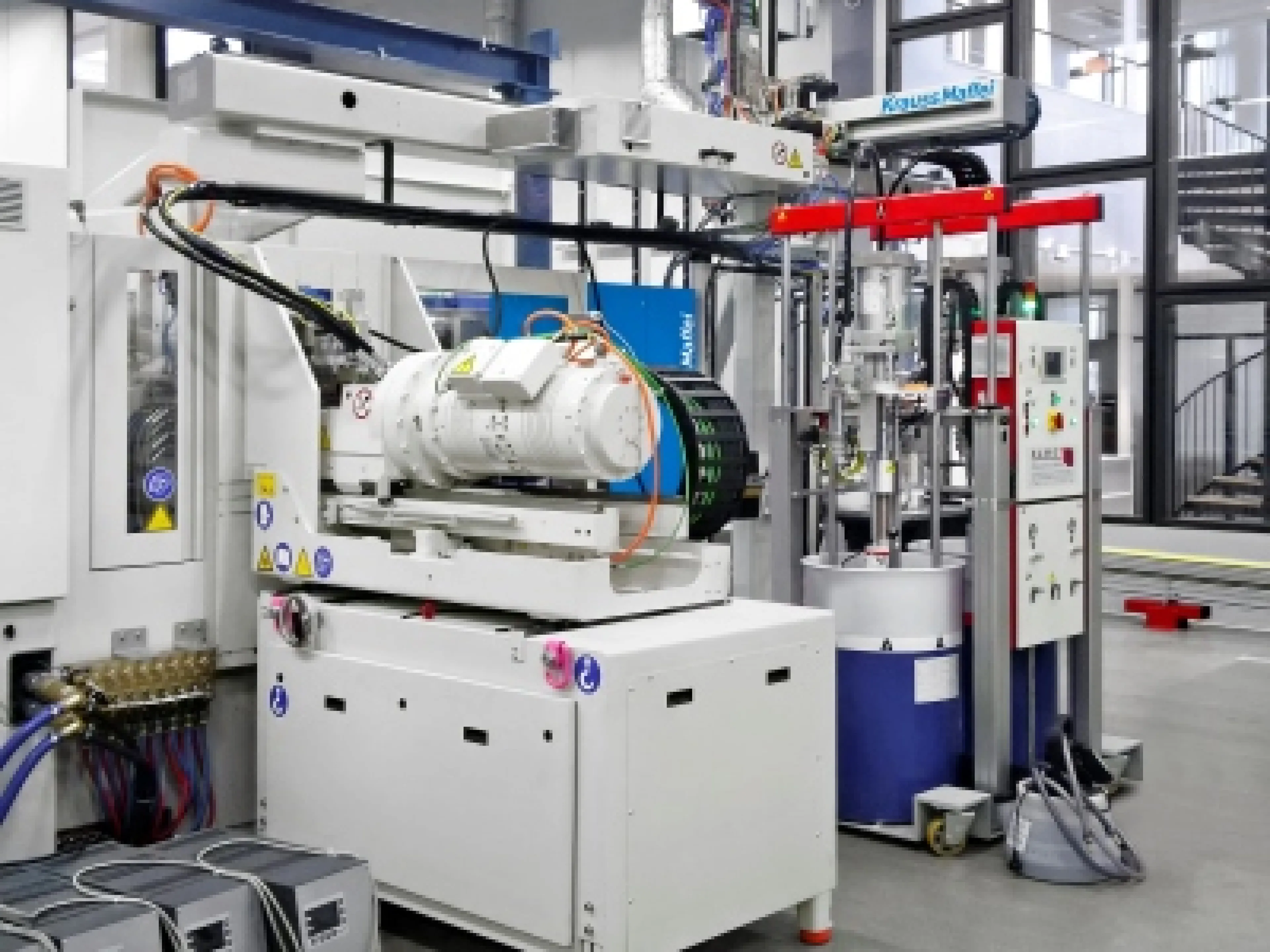Blick in die Produktion bei Tepe: Die CXL 160 Silcoset von Krauss-Maffei