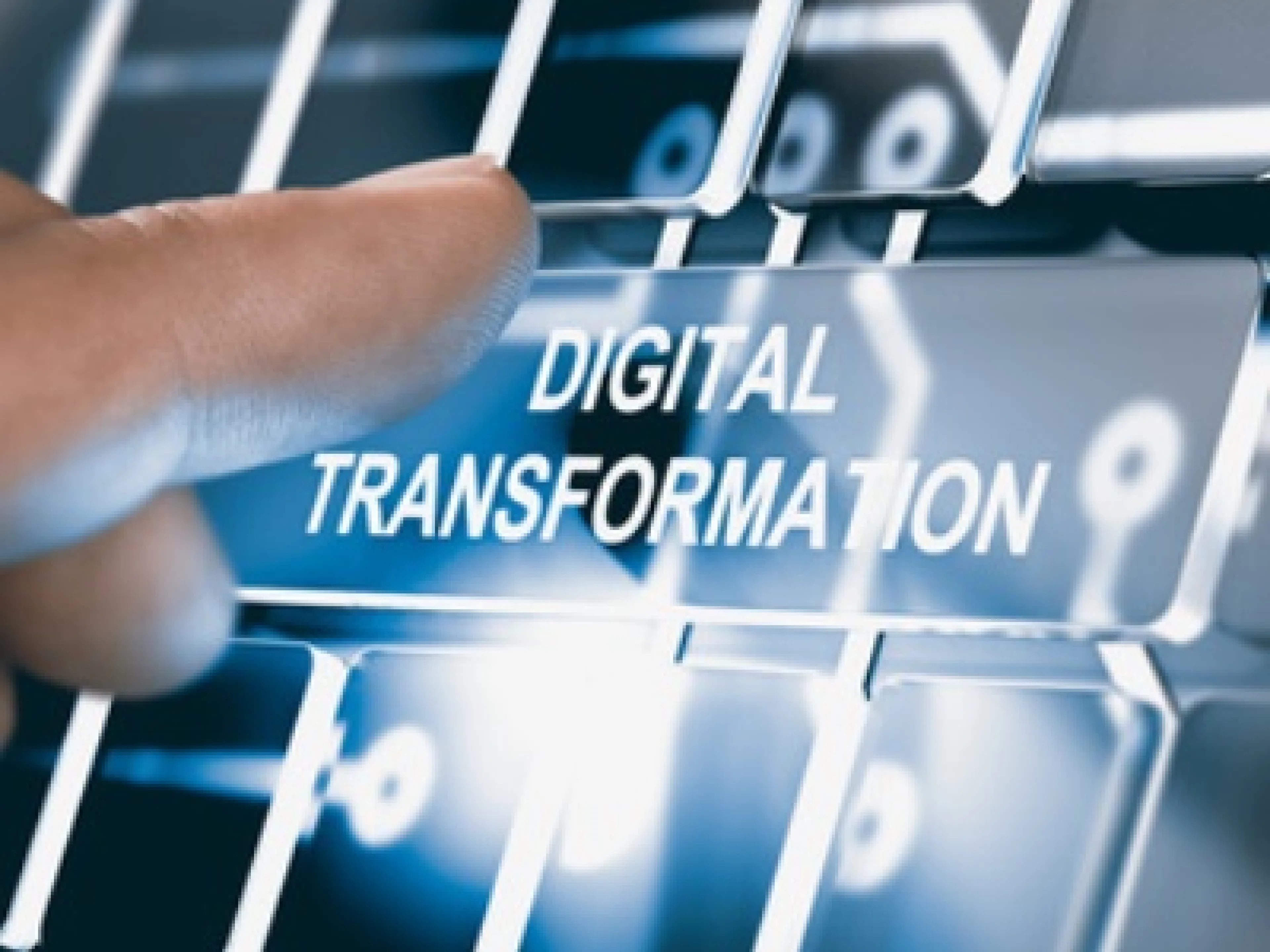 Beschäftigte müssen durch Weiterbildungsstrategien auf den digitalen Wandel vorbereitet werden