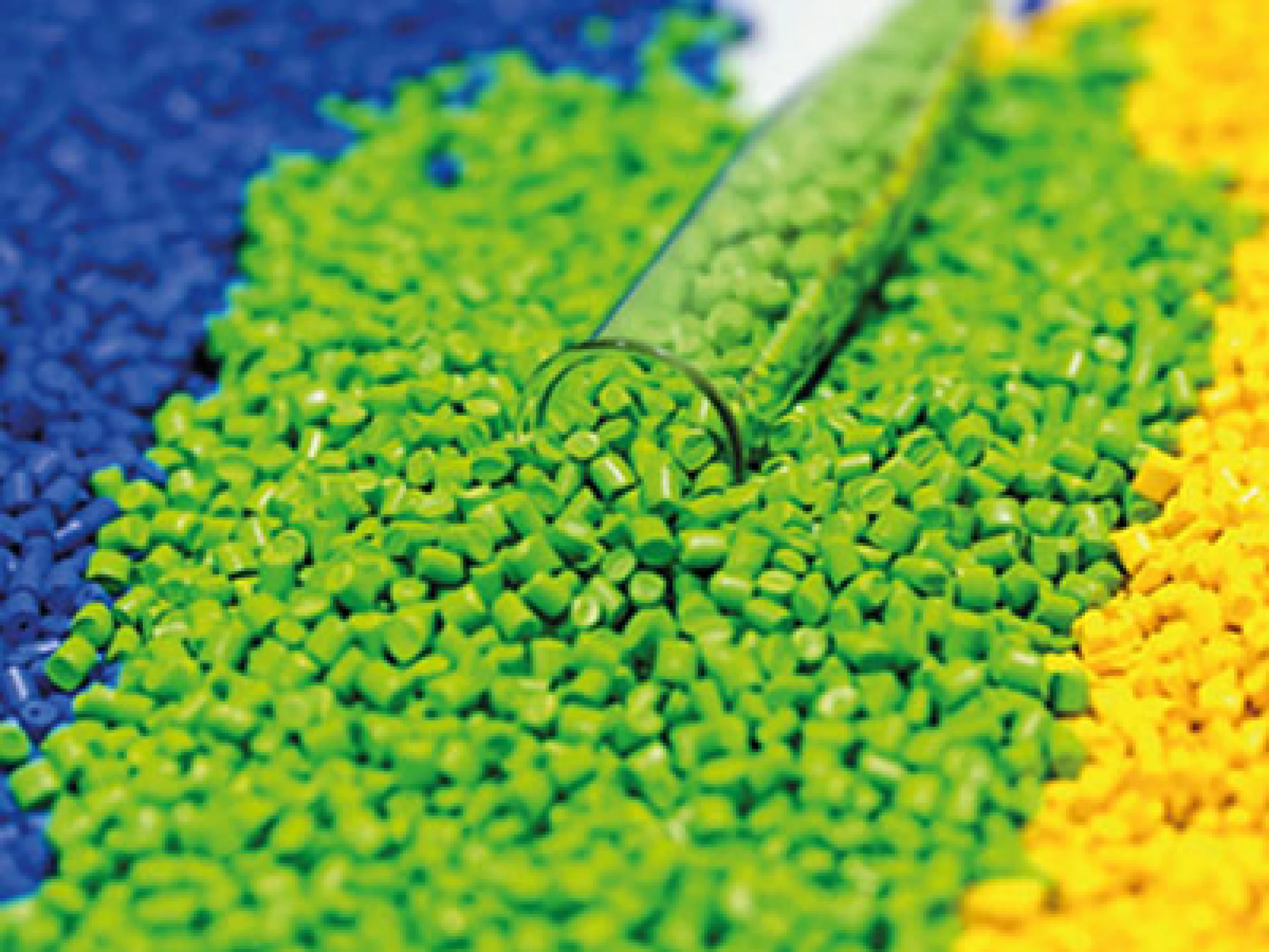 Das neue White Paper von Sesotec: Geballte Informationen über den „Rezyklateinsatz in der Kunststoffverarbeitung“, Bild: Sesotec GmbH Rezyklat