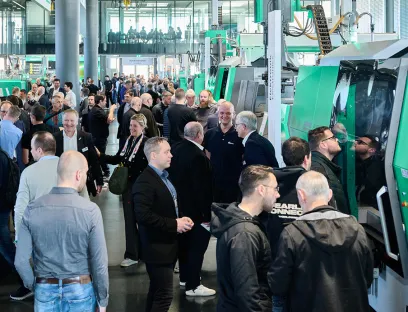 Volles Haus: Rund 4.000 Kunden nutzten die Arburg Technologie-Tage 2025, um sich umfassend zu allen Themen rund um die Kunststoffverarbeitung zu informieren, Bild: Arburg Volles Haus: Rund 4.000 Kunden nutzten die Arburg Technologie-Tage 2025, um sich umfassend zu allen Themen rund um die Kunststoffverarbeitung zu informieren.