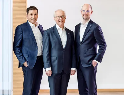 Die neue Geschäftsführung von Schmalz: Andreas Beutel, Dr. Kurt Schmalz, Dr. Johannes Schmalz