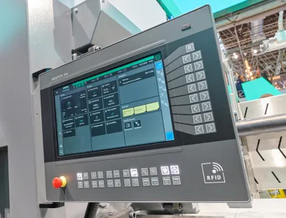 Digitalisierung: Neue Steuerungsvariante „Gestica lite“ von Arburg ist einfach zu bedienen mit neuem, übersichtlichem Dashboard