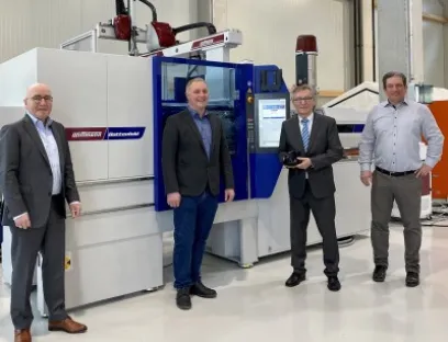 Wittmann Battenfeld, Schwarz Plastic Solutions und Precupa Präzisionsformenbau kooperieren im Bereich reaktiver Kunststoffe