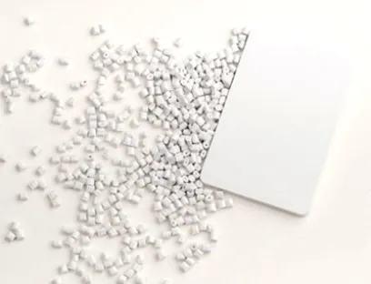 Polycarbonat mit 90-prozentigem Anteil an recyceltem Kunststoff aus Post-Consumer-Abfällen (PCR) an, das unter anderem in der Unterhaltungselektronik eingesetzt werden kann