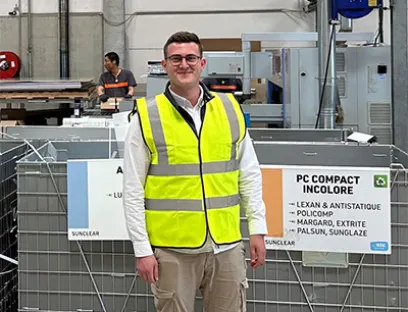 Prokurist Louis Krall nach Vertragsschluss bei Sunclear, Bild: Krall Prokurist Louis Krall nach Vertragsschluss bei Sunclear