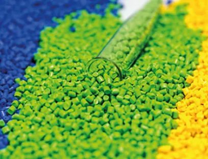 Das neue White Paper von Sesotec: Geballte Informationen über den „Rezyklateinsatz in der Kunststoffverarbeitung“, Bild: Sesotec GmbH Rezyklat