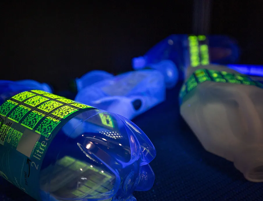 UV-Markierung auf PET-Flaschen