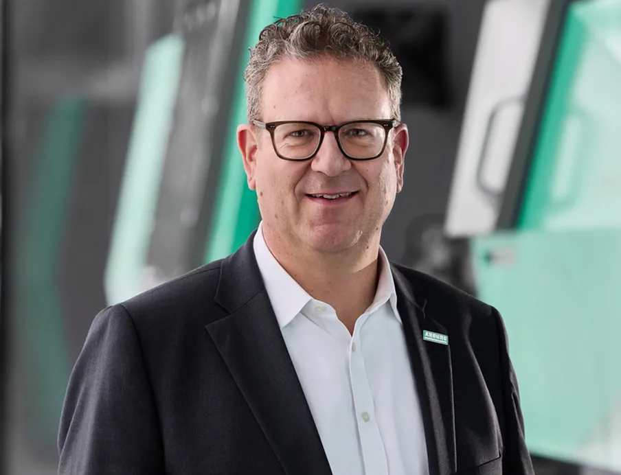 Im Januar 2026 hat Dr. Volker Nilles als CEO den Vorsitz der Arburg-Geschäftsführung übernommen