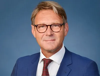 Dr. Victor Roman übernimmt zum 1. Dezember 2021 die Geschäftsführung der neu gegründeten „ARBURGadditive“