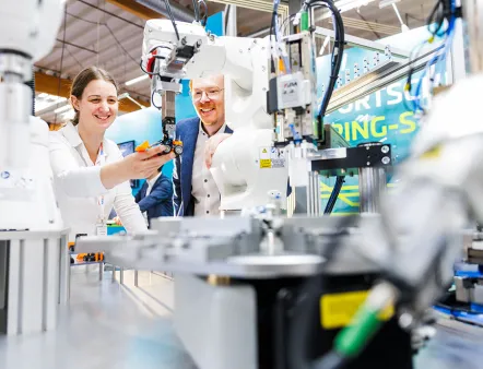 Die Kuteno etabliert sich weiterhin als zentrale Arbeitsmesse für Kunststofftechnik im Norden und darüber hinaus, während die KPA den Blick auf konkrete Anwendungen und Kunststoffprodukte erweitert